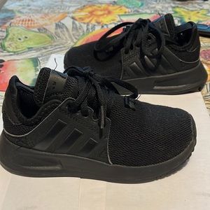 Kids black adidas’s